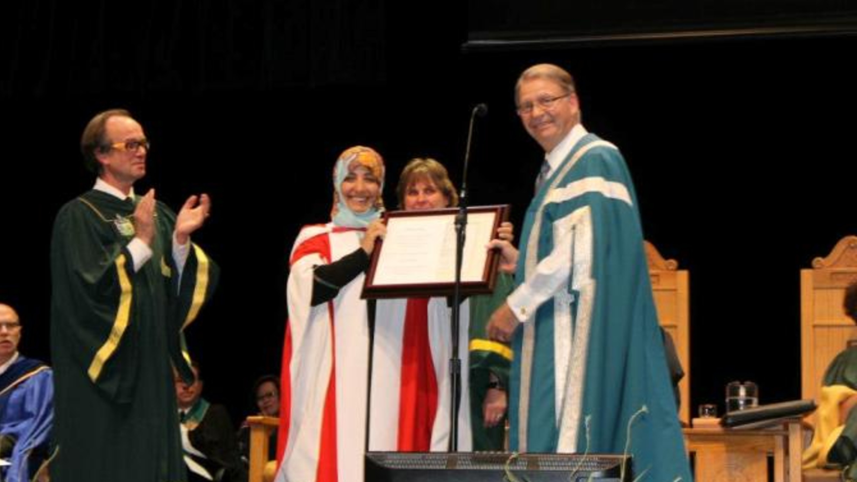 كلمة الناشطة الحائزة على جائزة نوبل للسلام توكل كرمان خلال تسلمها الدكتوراه الفخرية في القانون الدولي من جامعة ألبرتا - كندا